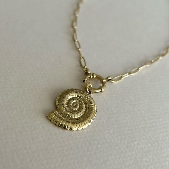 Seashell Necklace #2031 - Picture 7 of 9